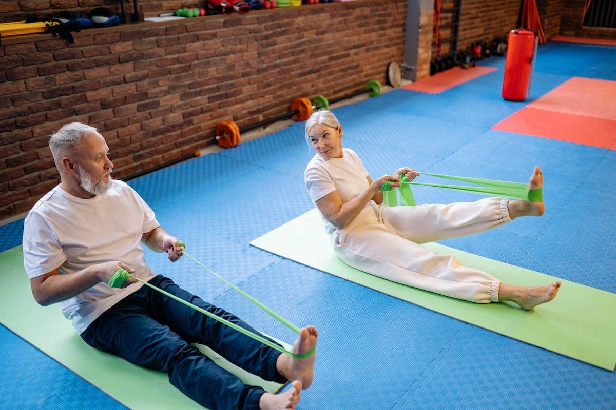 Préserver son bien-être à la retraite : zoom sur le rôle crucial de l’exercice physique et de l’alimentation équilibrée