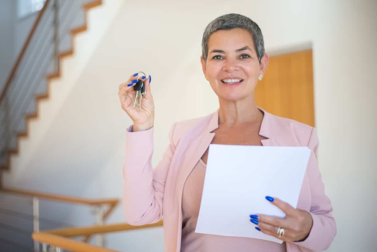 Décortiquer les enjeux de l’investissement immobilier international : avantages et risques à connaître